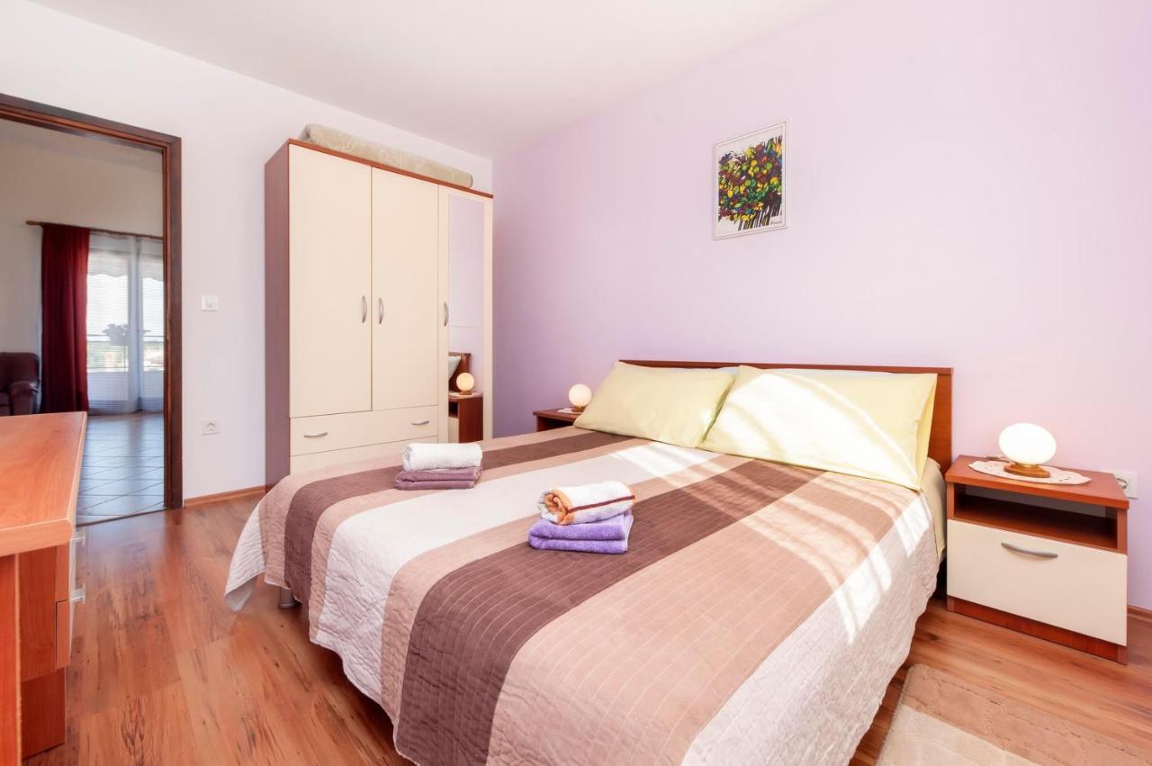 רוביני Apartments Adria מראה חיצוני תמונה