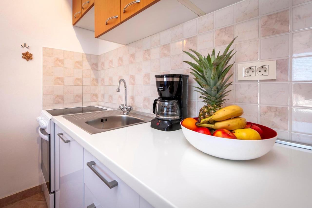 רוביני Apartments Adria מראה חיצוני תמונה