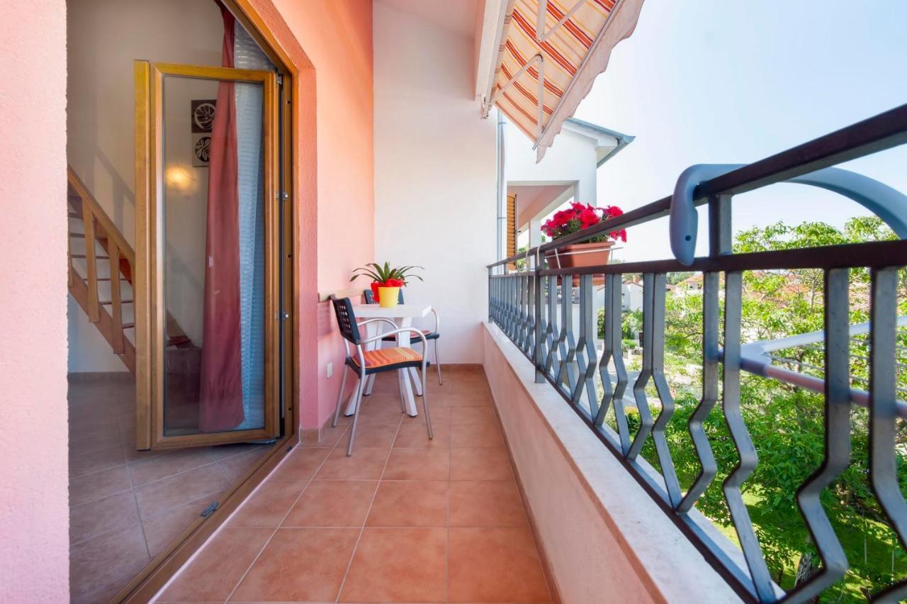רוביני Apartments Adria מראה חיצוני תמונה