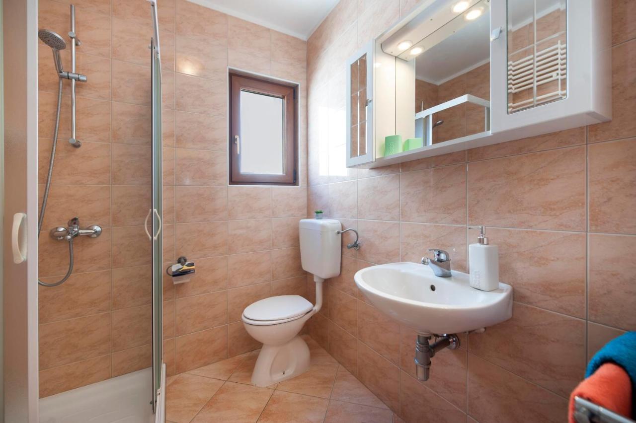 רוביני Apartments Adria מראה חיצוני תמונה