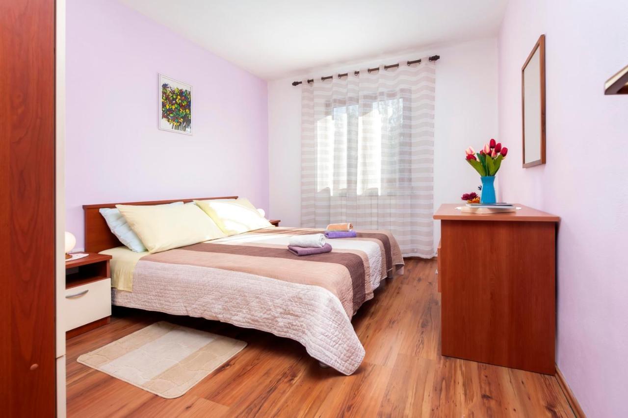 רוביני Apartments Adria מראה חיצוני תמונה